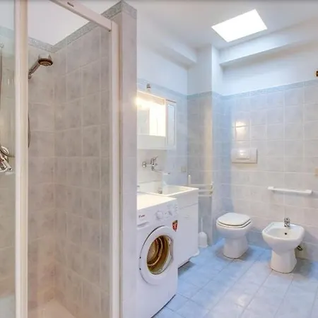 Confortevole Appartamento Nel Cuore Di Lipari Apartment *